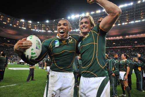 Byan Habana and Percy Montgomery celebrate victory over England