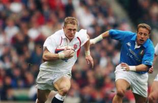 England full-back Josh Lewsey streaks away to score during a 40-5 win over Italy, England v Italy, Six Nations, Twickenham, March 9 2002.
