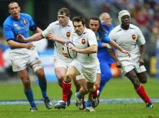 French winger Christophe Dominici leads the charge against Italy, France v Italy, Six Nations, Stade de France, February 21 2004.