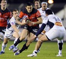 Toulon centre Sonny Bill Williams snipes at the Castres defence