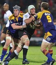 The Sharks' Steven Sykes takes on the Highlanders' defence
