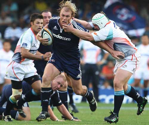 Schalk Burger charges through the Cheetahs' defence