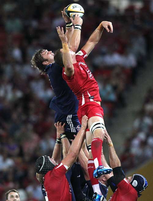 Reds flanker Scott Higginbotham challenges for a lineout