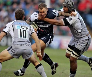 Sale's Lee Thomas takes on the Newcastle defence, Sale Sharks v Newcastle Falcons, Guinness Premiership, Edgeley Park, Stockport, England, April 23, 2010