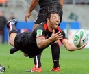 Toulouse scrum-half Byron Kelleher feeds his back line