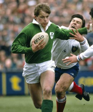 Ireland's Trevor Ringland on the attack, Ireland v France, Five Nations Championship, Lansdowne Road, Dublin, Ireland, January 1, 1987