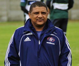 Stormers coach Allister Coetzee contemplates his side's clash with the Sharks, Stormers training session, High Performance Centre, Belville, Cape Town, South Africa, May 5, 2010