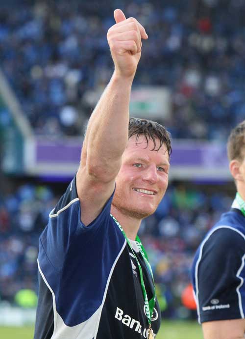 Leinster's Malcolm O'Kelly salutes his side's supporters