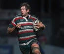 Leicester's Geoff Parling charges forward