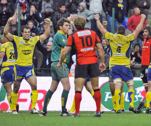 Clermont celebrate victory over Toulon