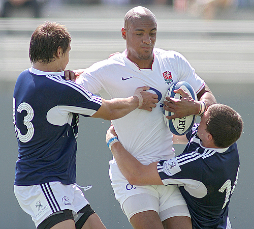 England Saxons' Tom Varndell takes on the Russian defence