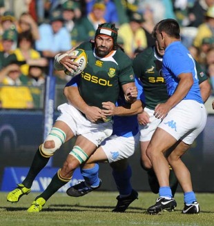South Africa's Victor Matfield takes the attack to Italy, South Africa v Italy, Puma Stadium, Witbank, South Africa, June 19, 2010