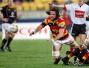 Toby Lynn of Waikato passes out the scrum ball during the Air New Zealand Cup