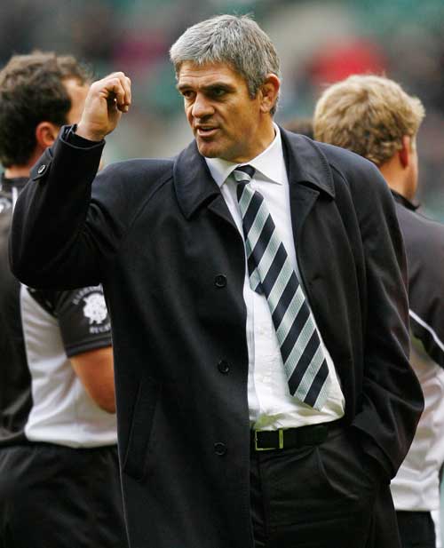 Barbarians coach Nick Mallett offers some instruction