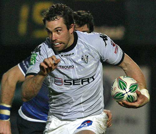 Brive's Lachlan Mackay on the charge