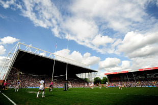 A general view of play during the Guinness Premiership Semi Final match between Leicester Tigers and Bath at Welford Road, Leicester, May 16, 2010 