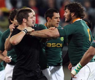 Richie McCaw and Danie Rossouw tussle in the early stages, New Zealand v South Africa, Tri-Nations, Westpac Stadium, Wellington, New Zealand, July 17, 2010