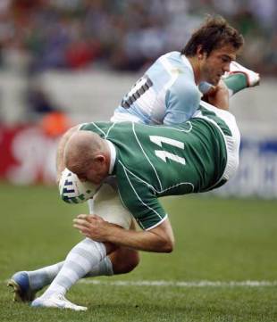 Juan Martin Hernandez tackles Denis Hickie, Ireland v Argentina, World Cup, Parc des Princes. September 30 2007.