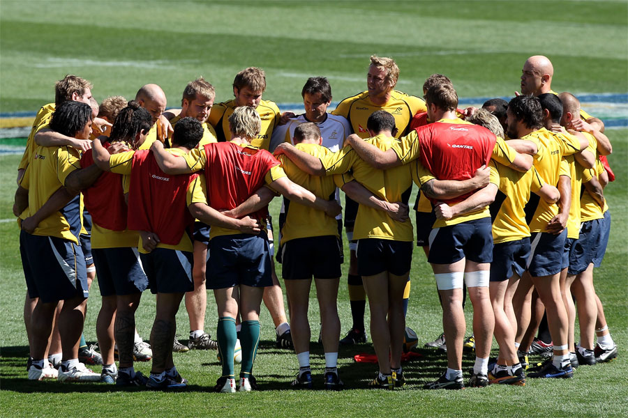 Australia re-group during training ahead of their Tri-Nations clash with South Africa