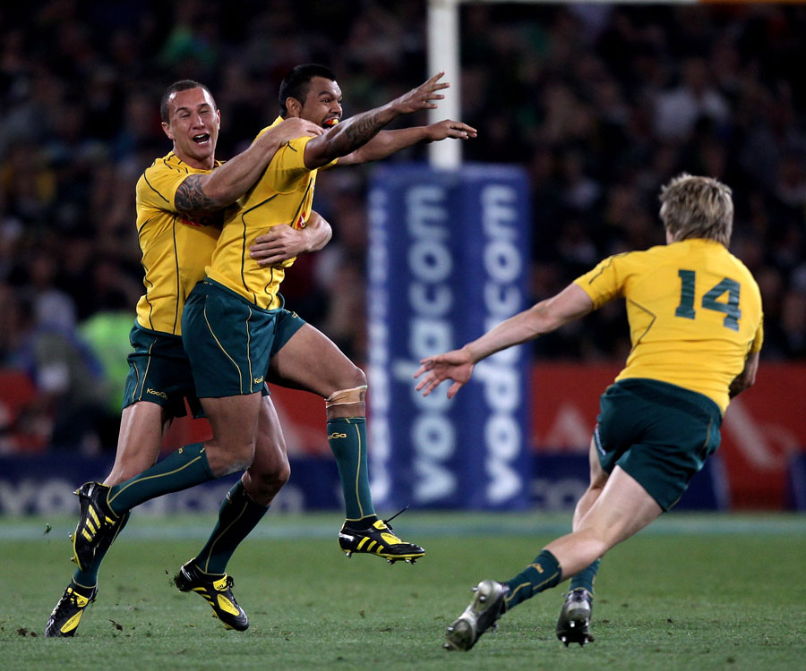 Kurtley Beale celebrates his match-winning penalty against South Africa