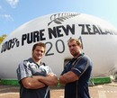 All Blacks captain Richie McCaw and Wallabies skipper Rocky Elsom pose in Sydney