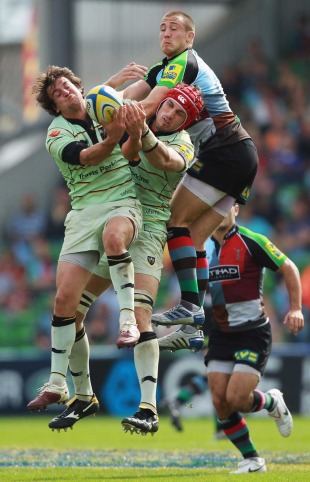 Harlequins' Mike Brown competes for a high ball with Saints' Lee Dickson and Christian Day, Harlequins v Northampton, The Stoop, London, England, September 11, 2010