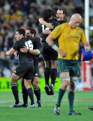 New Zealand celebrate beating Australia, Australia v New Zealand, Tri-Nations, ANZ Stadium, Sydney, Australia, September 11, 2010