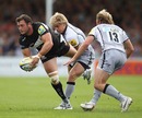 Luke Arscott looks to off-load whilst under pressure from Charlie Amesbury and Rob Vickerman