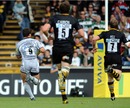 Leicester's Ben Youngs breaks away to score