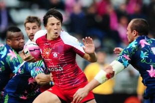Francois Trin-Duc looks to fend off Sergio Parisse, Stade Francais v Montpellier, French Top 14, Charlety Stadium, Paris, France, October 2, 2010