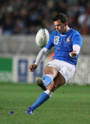 Italy full-back David Bortolussi kicks for goal, Italy v Portugal, World Cup, Parc des Princes, September 19 2007.