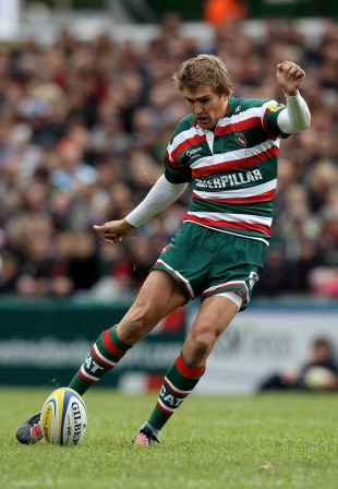 Toby Flood unleashes at kick at goal, Leicester v Bath, Aviva Premiership, Welford Road, Leicester, England, October 23, 2010