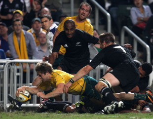 James O'Connor stretches over the line for the crucial try, Australia v New Zealand, Bledisloe Cup, Hong Kong Stadium, Hong Kong, October 30, 2010