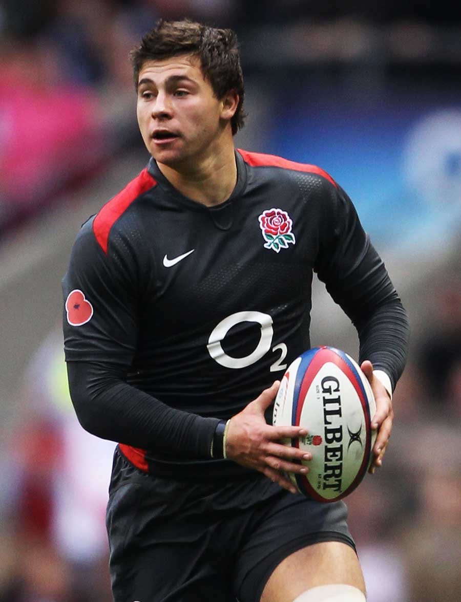 England's Ben Youngs looks for an opening