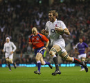 England flanker Tom Croft cruises over for a try