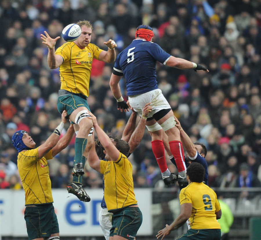 Wallabies captain Rocky Elsom claims a lineout