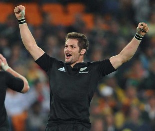 New Zealand's Richie McCaw celebrates victory, South Africa v New Zealand, Tri-Nations, FNB Stadium, Johannesburg, South Africa, August 21, 2010