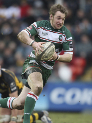 Johne Murphy of Leicester moves away from Danny Cipriani during the Guinness Premiership match between Leicester Tigers and London Wasps at Welford Road on March 29, 2008 in Leicester, England. 