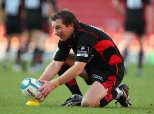 Glen Jackson of Saracens lines up a kick during the European Challenge Cup game between Saracens and Mont de Marsan at Vicarage Road in Watford, England on October 12, 2008.