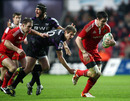 Munster's David Wallace races clear of the cover