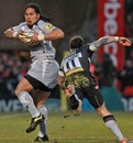 Leicester's Alesana Tuilagi evades Exeter's Mark Foster