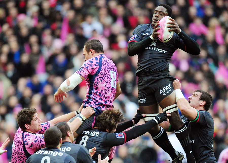 Toulouse captain Yannick Nyanga claims a lineout