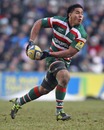 Leicester's Manu Tuilagi looks to pass the ball