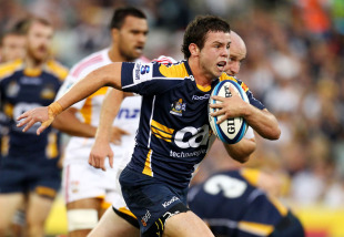 Brumbies centre Robbie Coleman breaks away to score, Brumbies v Chiefs, Super Rugby, Canberra Stadium, Canberra, Australia, February 19, 2011