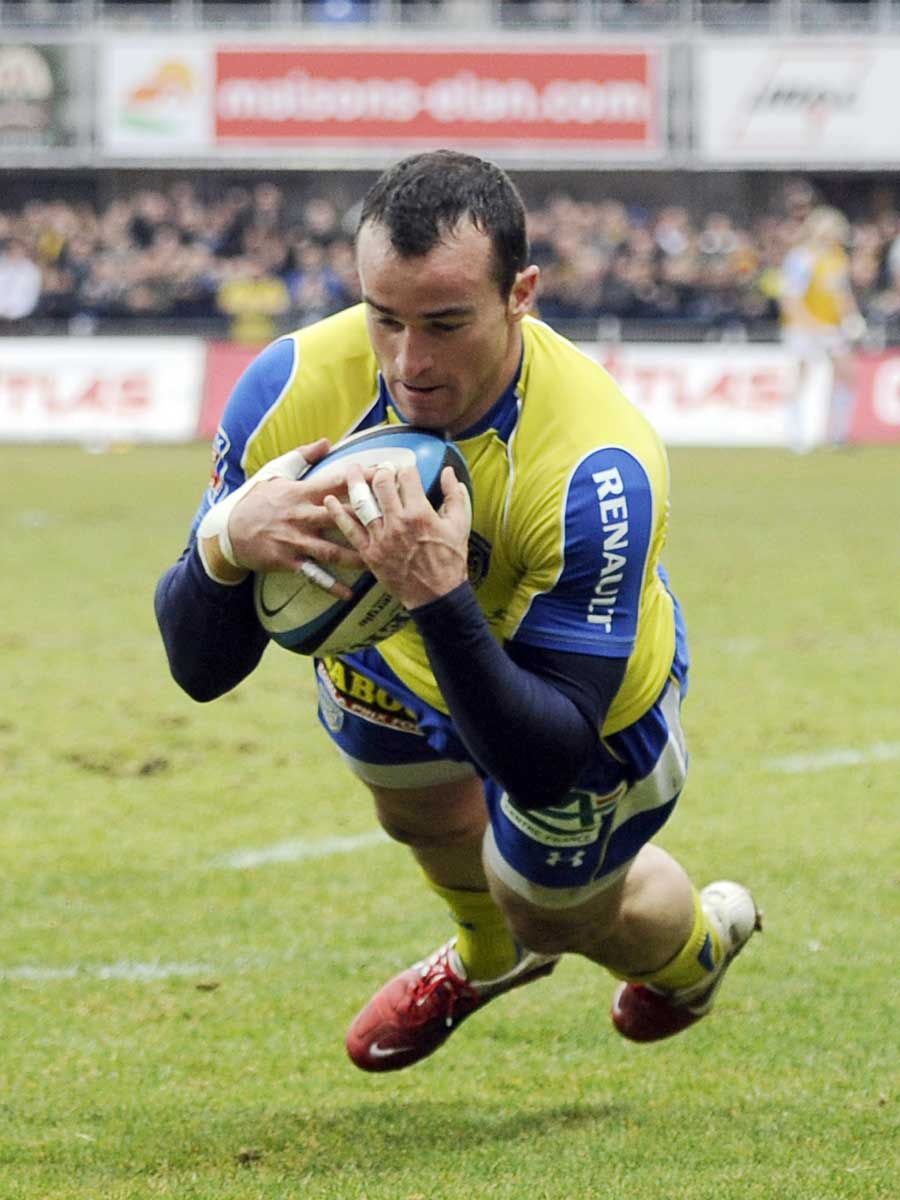 Clermont Auvergne's Benoit Baby dives over the line against Bayonne