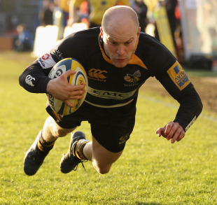 Joe Simpson touches down for Wasps, London Wasps v Sale Sharks, Aviva Premiership, Adams Park, High Wycombe, England, March 6, 2011 