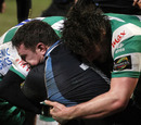 Glasgow prop Jon Welsh wrestles his way to a try