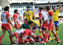 Clermont celebrate Vincent Debaty's try