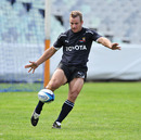 Cheetahs fullback Riaan Viljoen works on his kicking