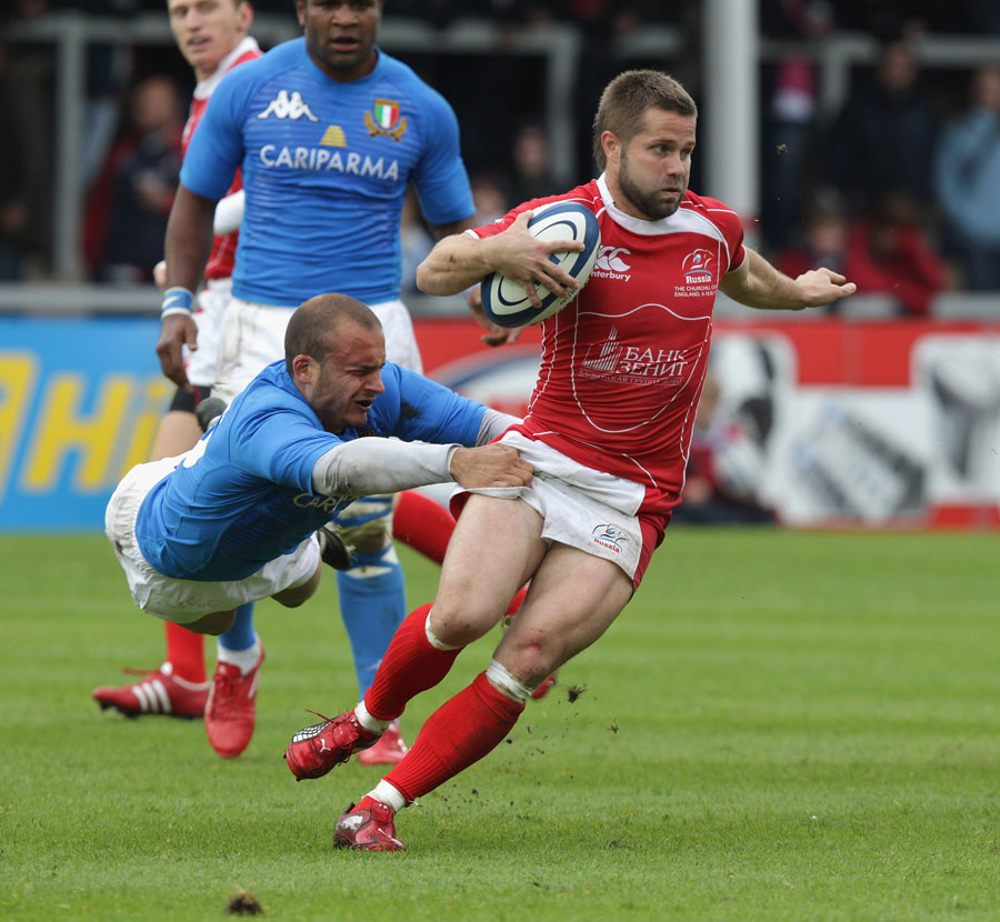 Russia scrum-half Andrey Bykanov makes a break, Italy 'A' v Russia, Churchill Cup, Kingsholm, Gloucester, England, June 12, 2011